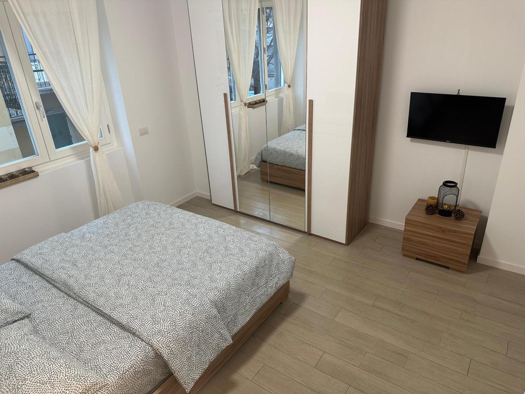 Casa Ideale Tim Appartmanti Moderni Vicina Al Centro Lecco Exteriér fotografie