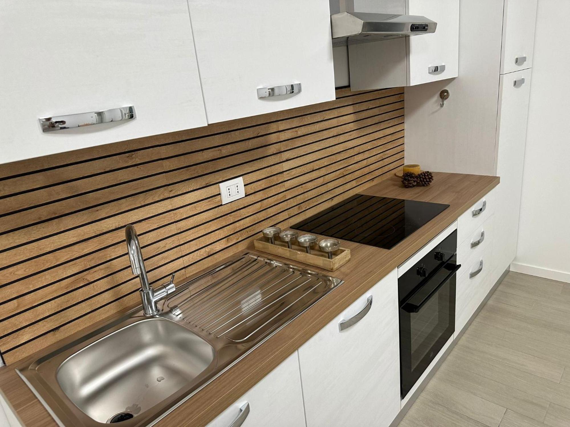 Casa Ideale Tim Appartmanti Moderni Vicina Al Centro Lecco Exteriér fotografie