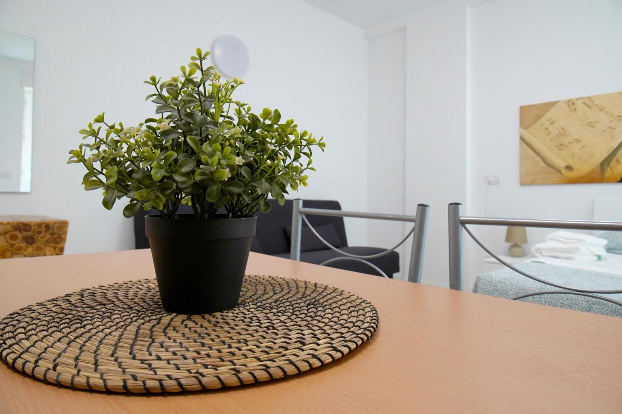 Casa Ideale Tim Appartmanti Moderni Vicina Al Centro Lecco Exteriér fotografie