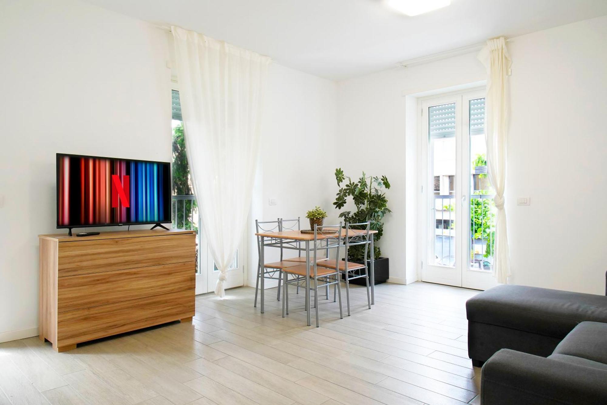 Casa Ideale Tim Appartmanti Moderni Vicina Al Centro Lecco Exteriér fotografie