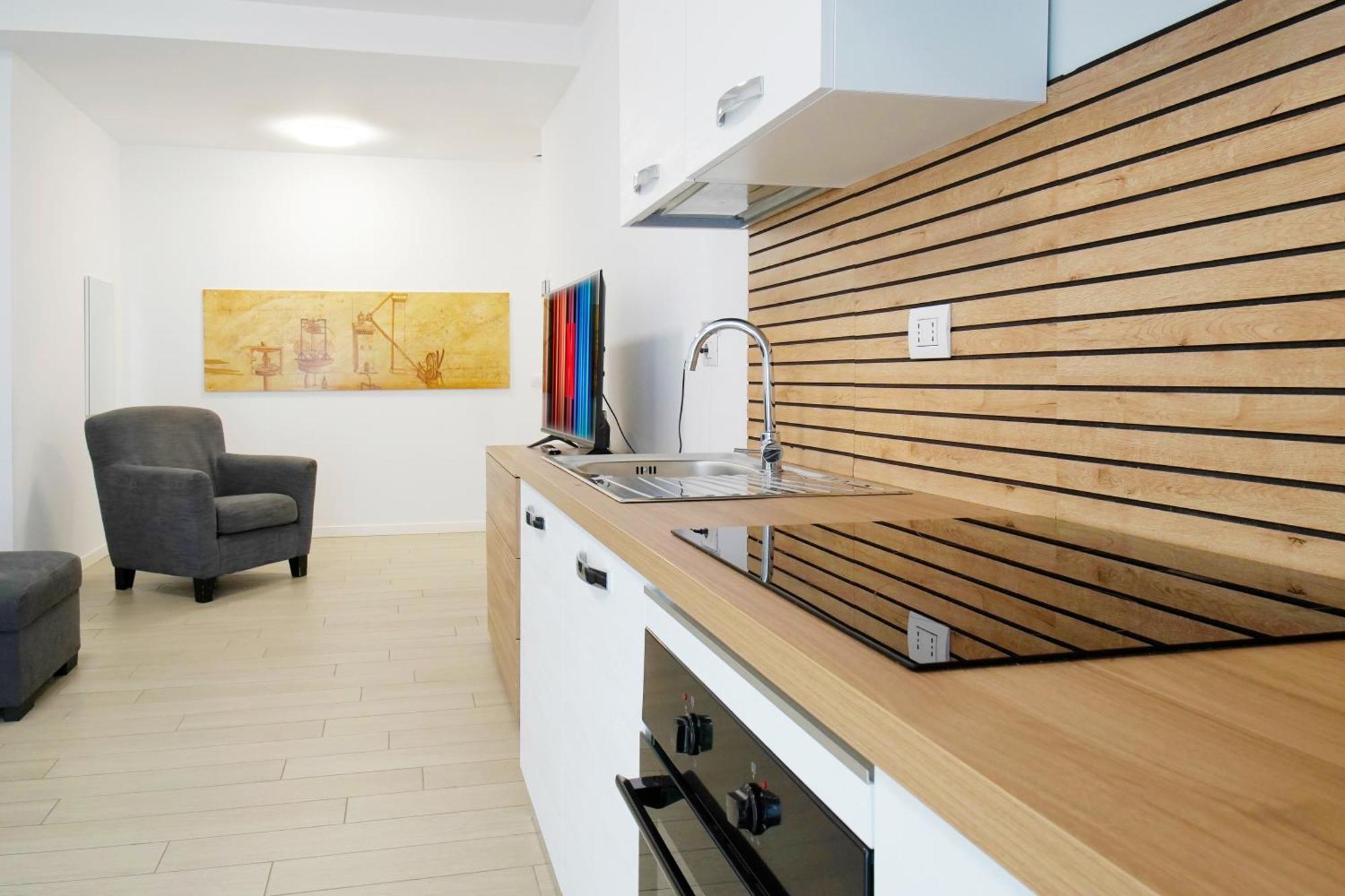 Casa Ideale Tim Appartmanti Moderni Vicina Al Centro Lecco Exteriér fotografie